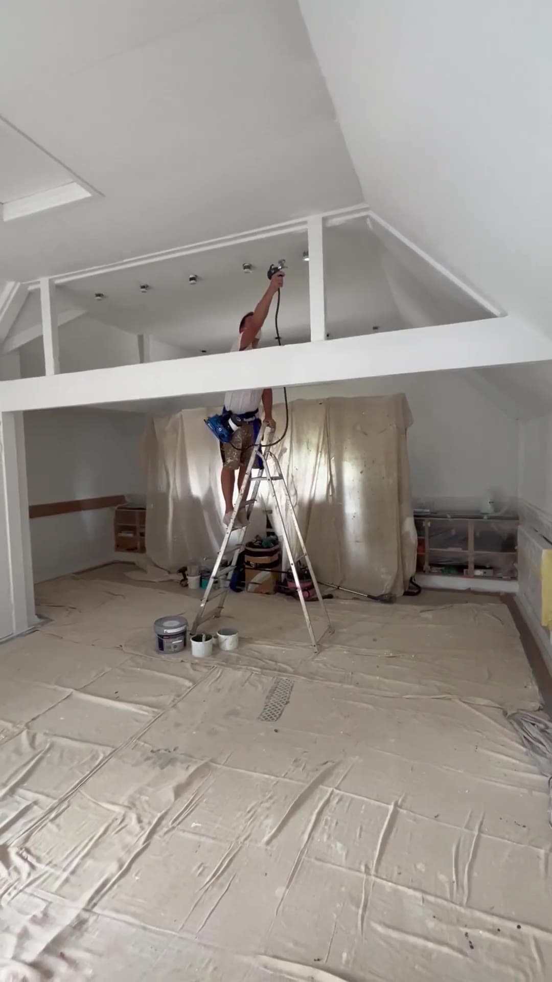 Pilates studio — video 8